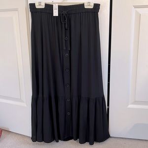 NWT Talbots black crepe midi-skirt, size M